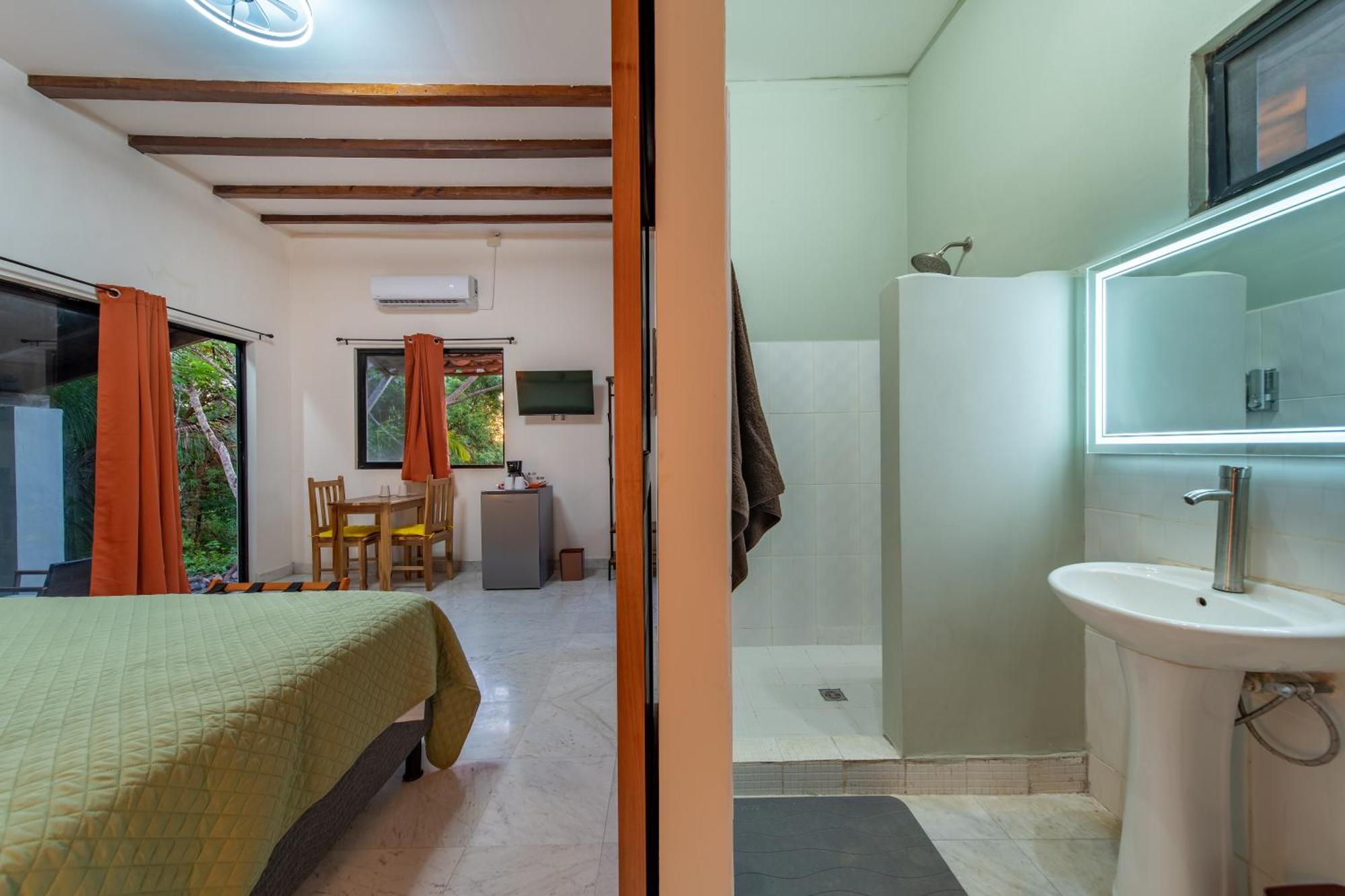 Zenquility Inn & Tavern Pedasi Town Buitenkant foto